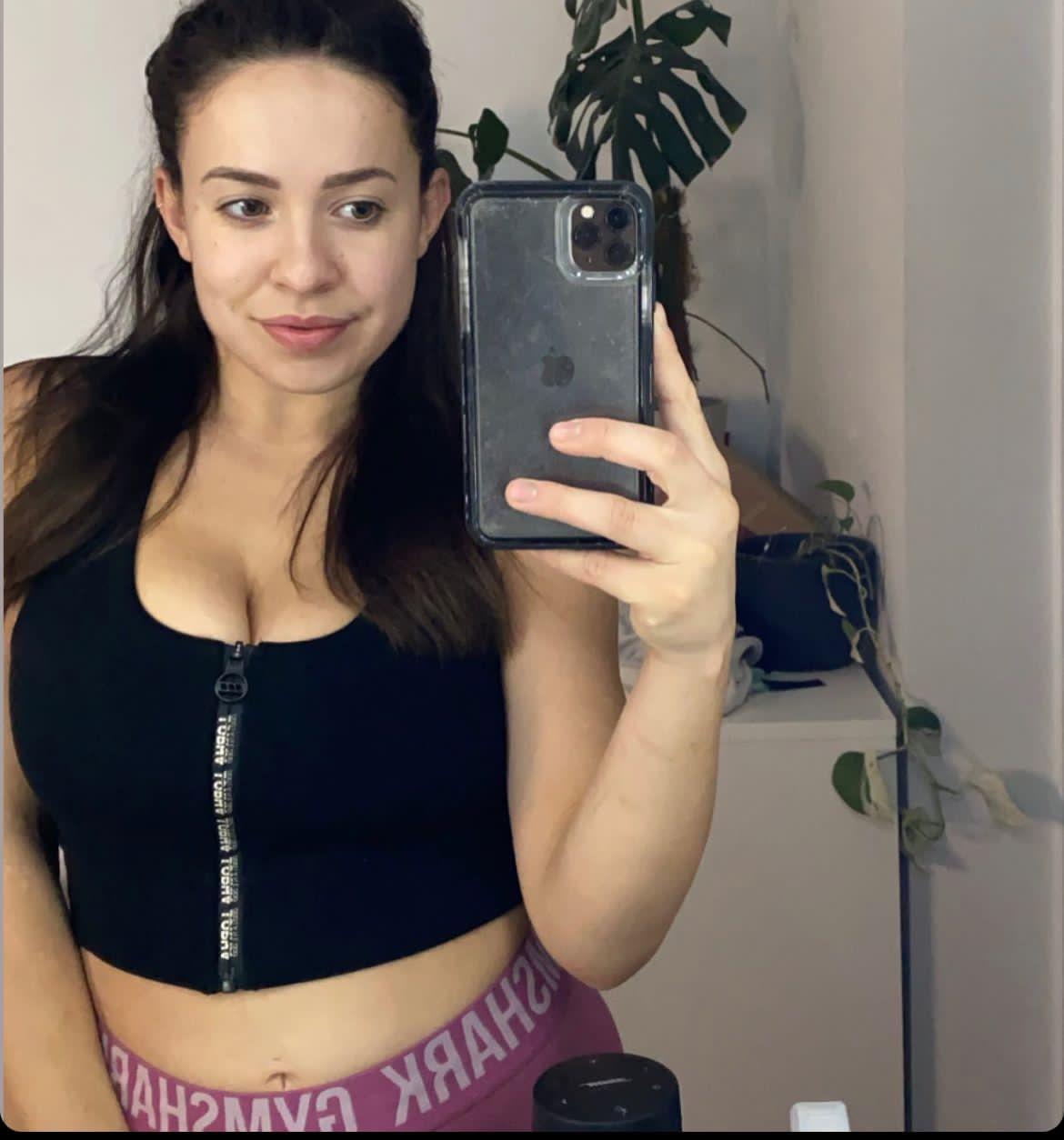 Hey how are you doing my name is Emma and I just want to help my friend Jenni Hey how are you doing my name is Emma and I just want to help my friend Jenni