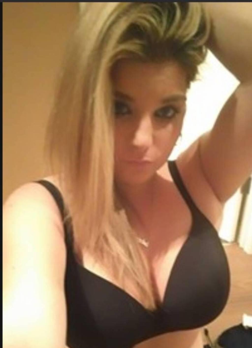 delicious blonde 100% real p0rn5tar skills delicious blonde 100% real p0rn5tar skills