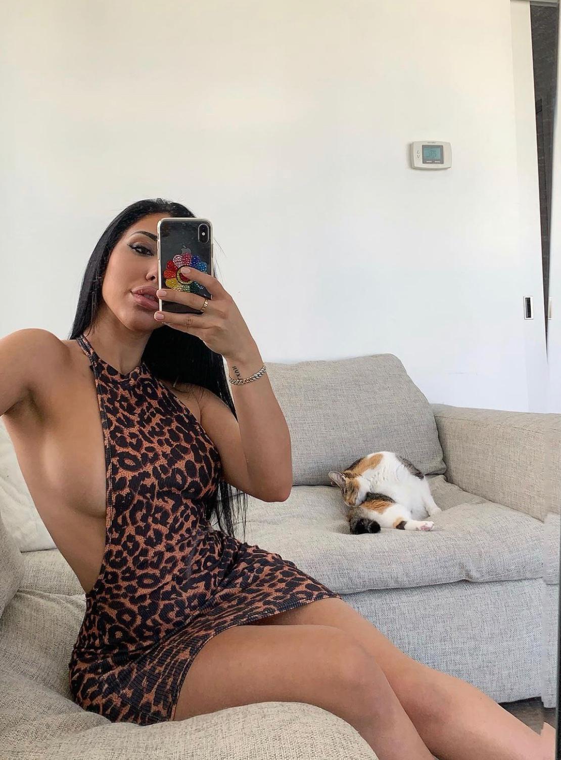 Text me if you wish to fuck me 🥰🥰 Text me if you wish to fuck me 🥰🥰