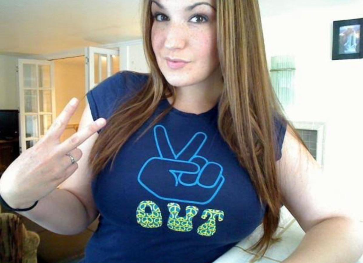 I’m available baby,don’t hesitate to hit me up for massive fun 😉 I’m available baby,don’t hesitate to hit me up for massive fun 😉