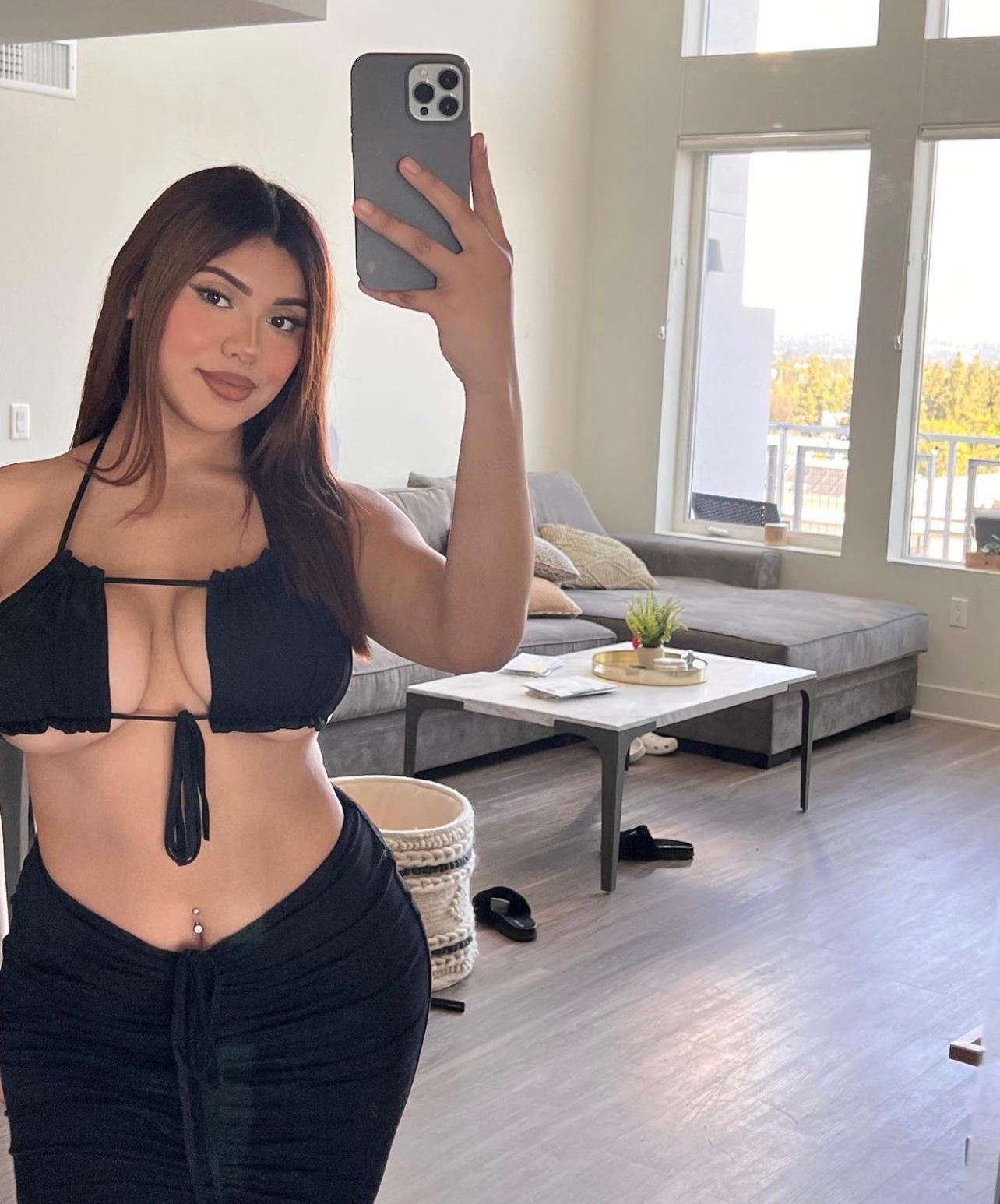 Are you stressed and need Some hot reliever? I’m a horny mature girl, I love squ Are you stressed and need Some hot reliever? I’m a horny mature girl, I love squ