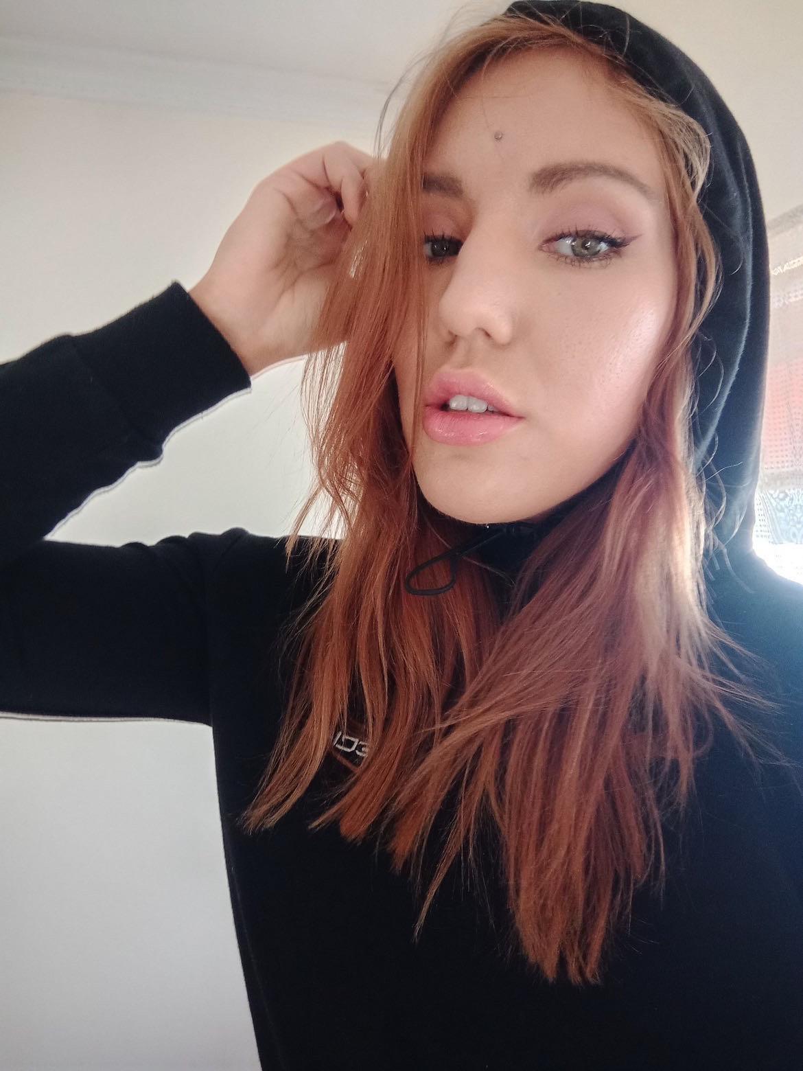 AVAILABLE FOR HOOKUP 🥰🥰 AVAILABLE FOR HOOKUP 🥰🥰