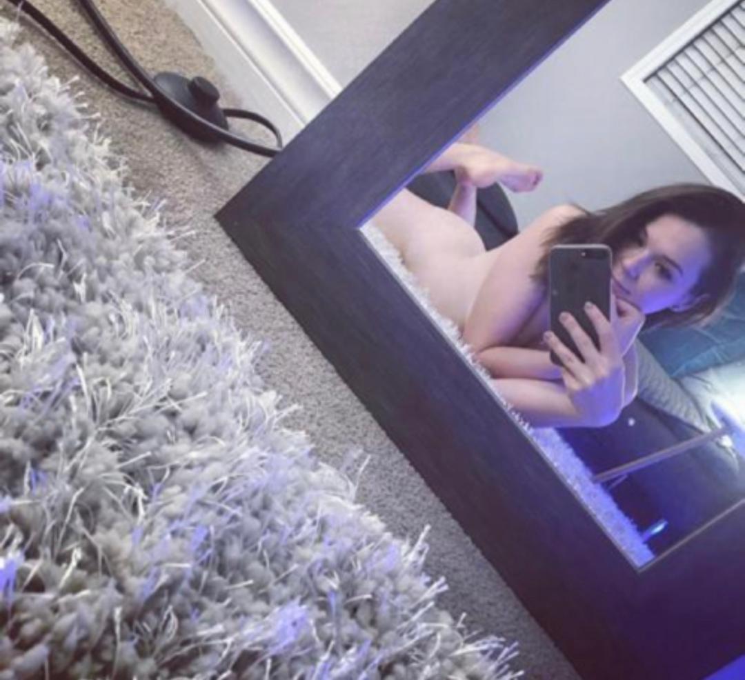 Sweet Pussy 🥵💦 Sweet Pussy 🥵💦