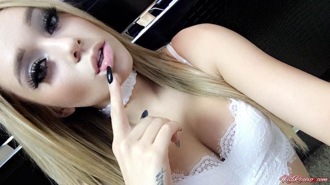 HMU if you’re down to fuck ... Ask for my rate HMU if you’re down to fuck ... Ask for my rate