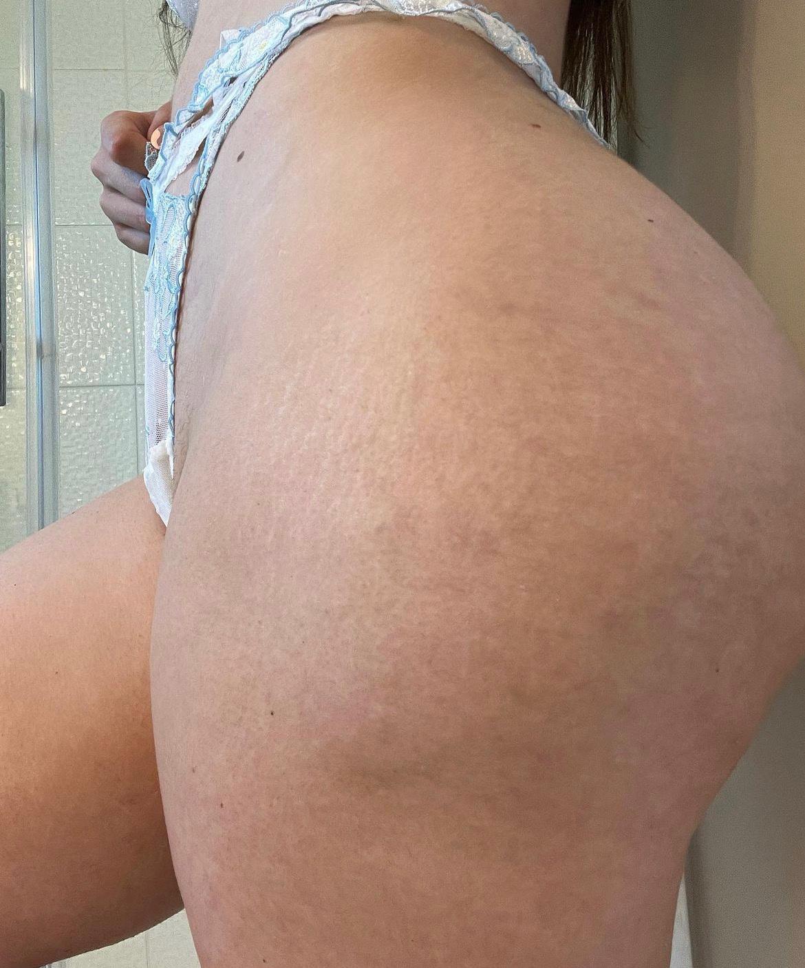 AM AVAILABLE FOR MAXIMUM PLEASURE AM AVAILABLE FOR MAXIMUM PLEASURE