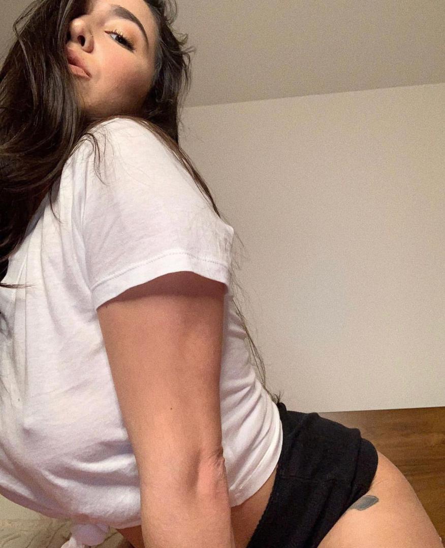 I’m available for both incall and outcall service I’m available for both incall and outcall service