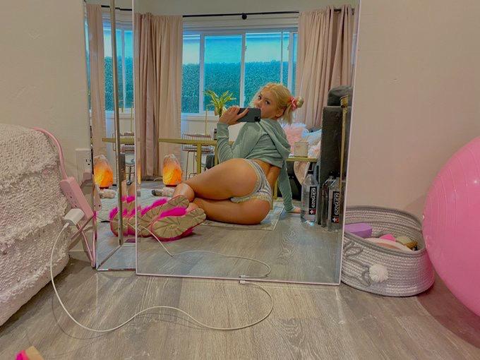 💯Real & Ready Now👅🍭Naughty Fun💋 Wanna taste a juicy pussy 👅 💯Real & Ready Now👅🍭Naughty Fun💋 Wanna taste a juicy pussy 👅