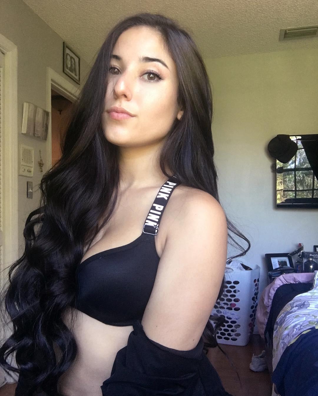 I'm available for all adults hook-up,hit me up and enjoy ass & juicy pussy fun I'm available for all adults hook-up,hit me up and enjoy ass & juicy pussy fun