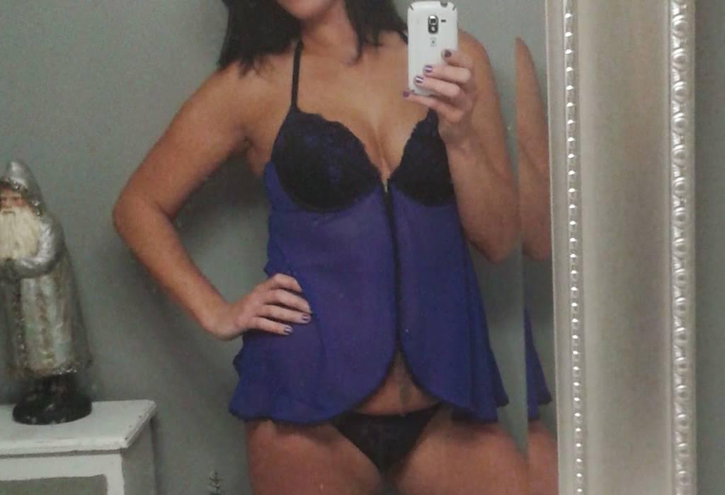 I want you to watch me pleasure myself, b4 i please you I want you to watch me pleasure myself, b4 i please you