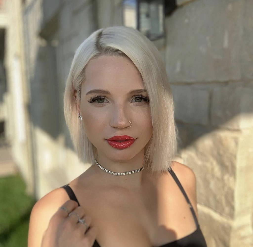 Student In Town Let’s have fun Call or Text Now Student In Town Let’s have fun Call or Text Now