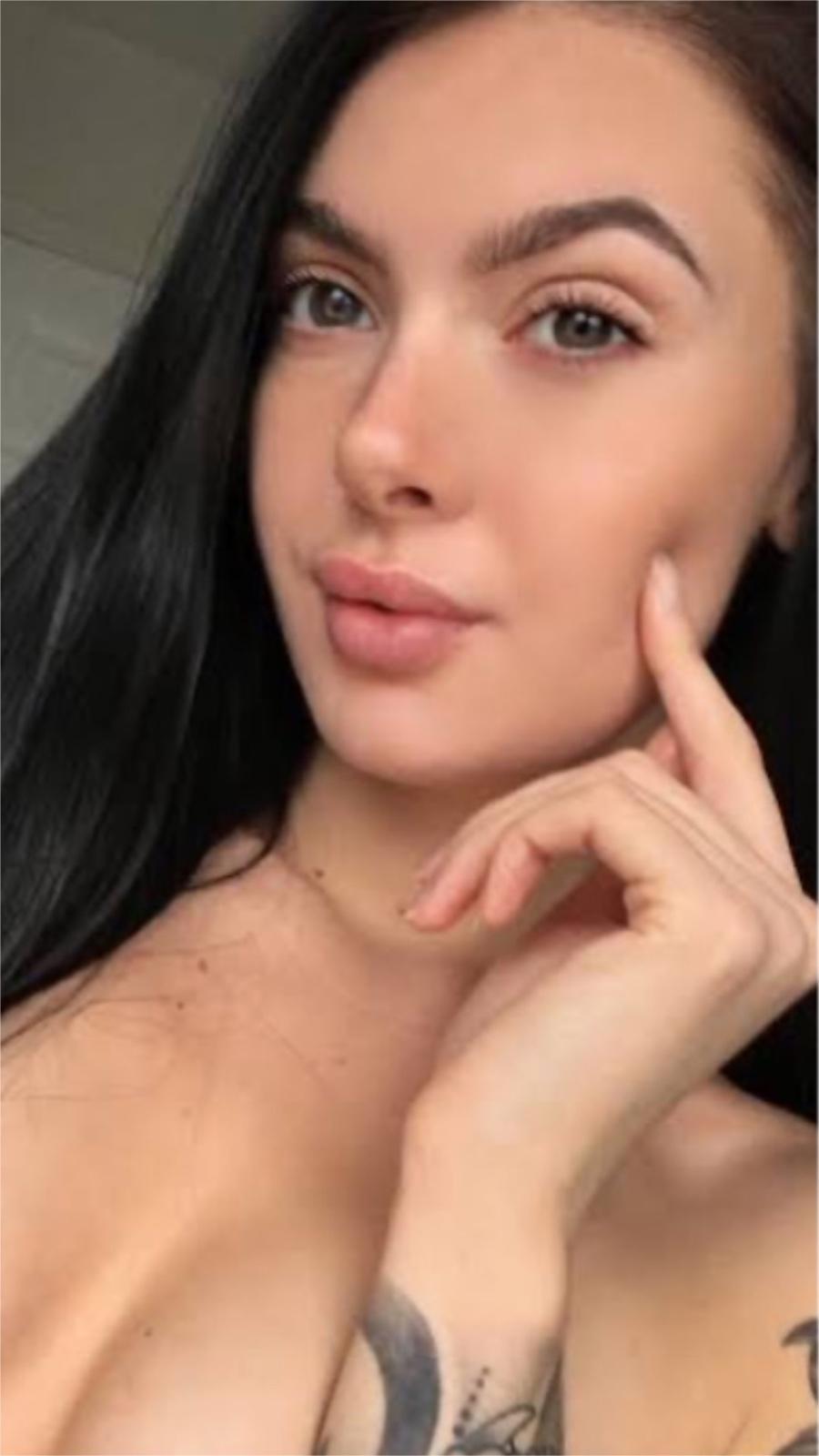 I offer a well relaxed and discreet fun. Serious customer only Sex till you cum I offer a well relaxed and discreet fun. Serious customer only Sex till you cum