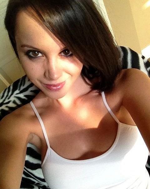 ✨Hey handsome do you need my service🍆 I down for hookup💯Feel free:+12184327494 ✨Hey handsome do you need my service🍆 I down for hookup💯Feel free:+12184327494