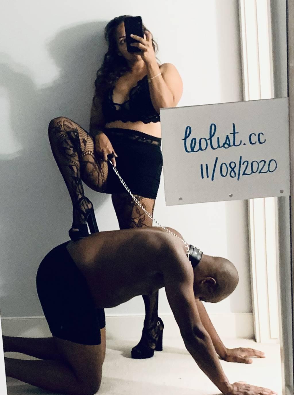 Sexy Interracial Couple Ready to Play Sexy Interracial Couple Ready to Play