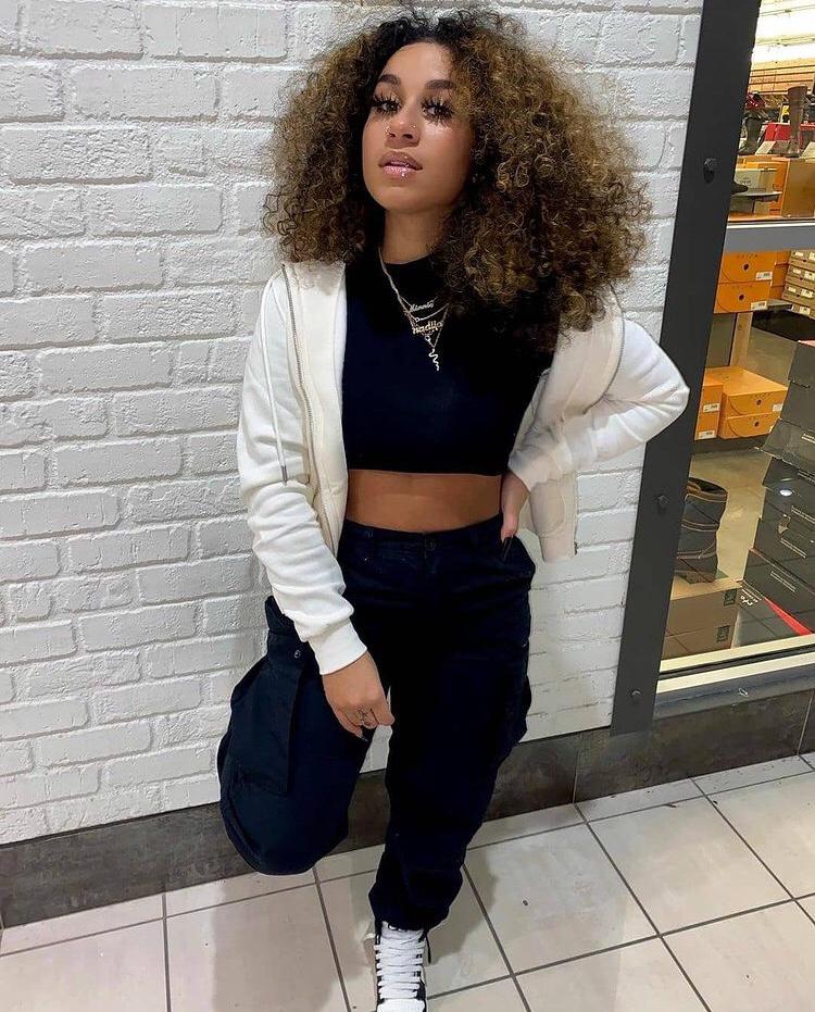 I’m available for fuck I’m available for fuck