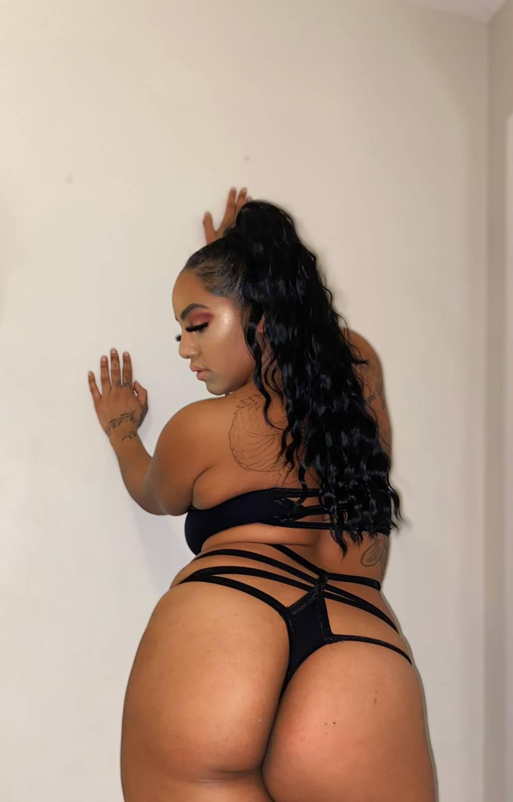 Brazilian/Spanish Baddie Brazilian/Spanish Baddie