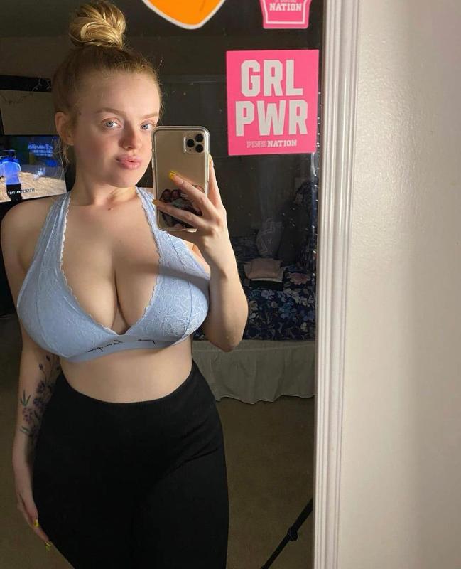 I’m available for sex hook up 3012458110