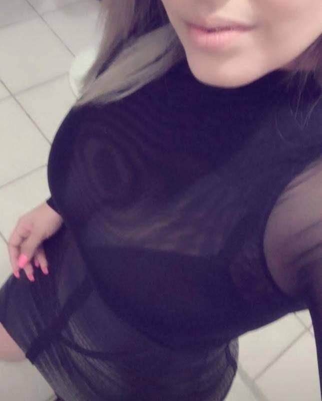 Latina Visiting Thousand Oaks