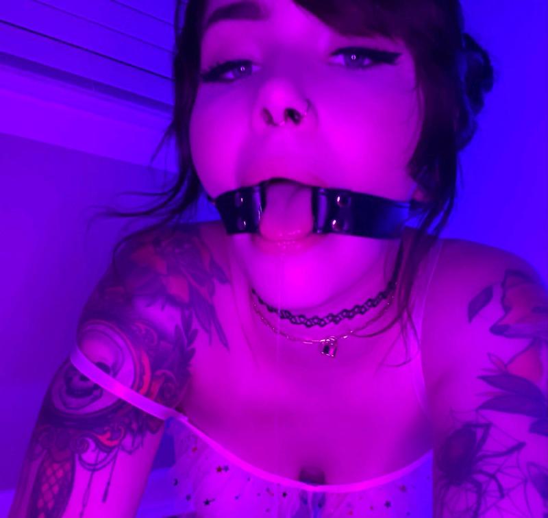 I offer escort service at all cost