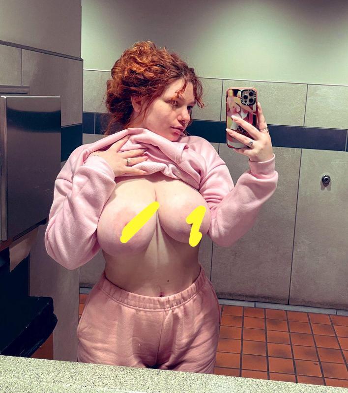 Escort best services call 4018302366 or add me on snap:::::: lizzybell360
