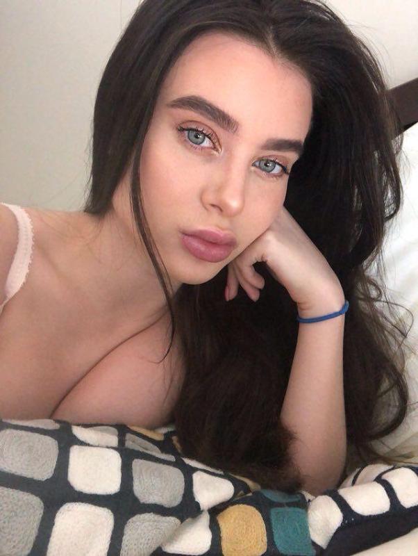 HEY GUYS, I’M HORNY I WANT MY P***SY EATING RIGHT NOW, TEXT ME ON (541) 897-7198