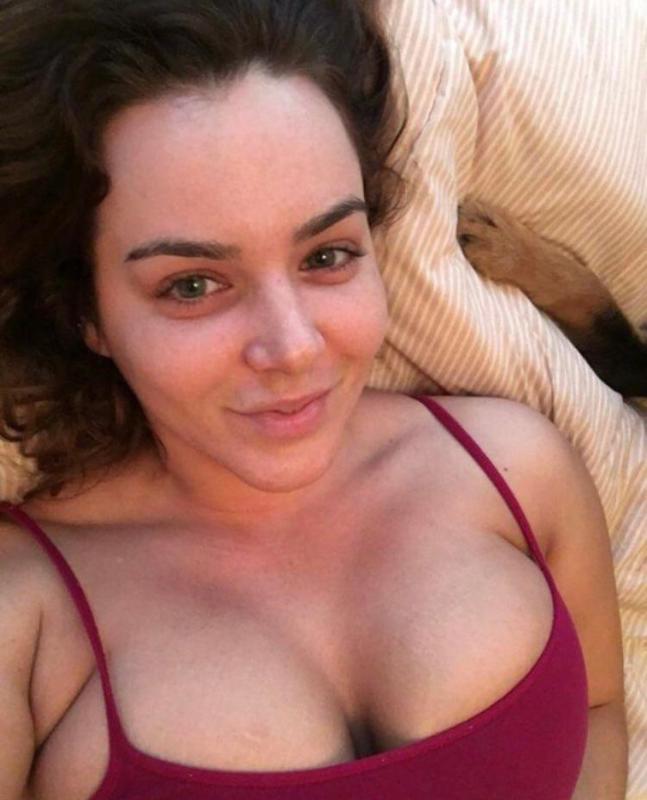 Add me up on Snapchat Charlotte_grey1