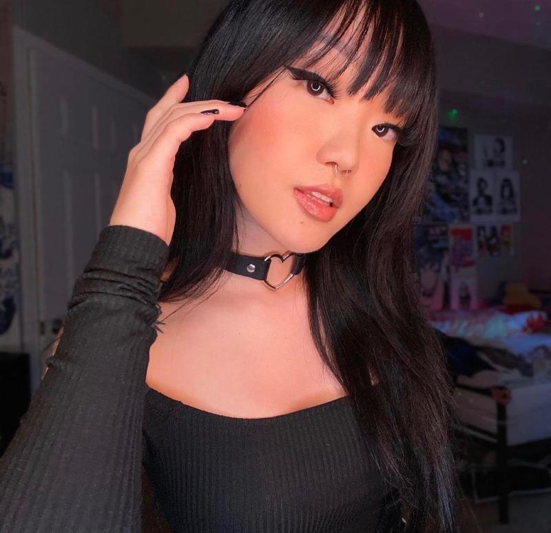 Hi I’m scarlet I’m available for fun🍑🍆💦
