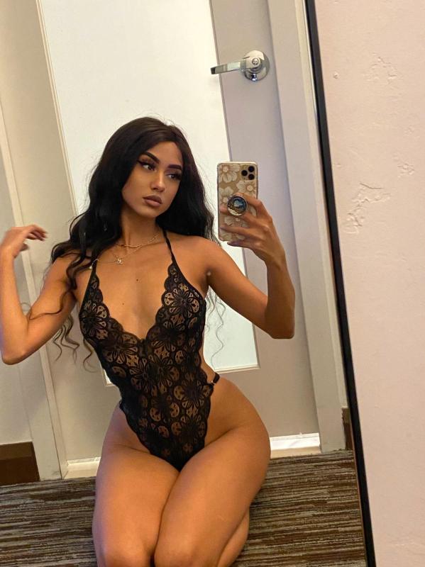 WET & WILD💦 LETS PLAY🍆🍑 SNAPCHAT; @Nawtyjae