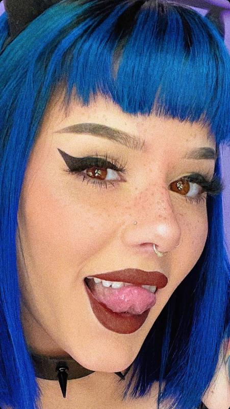 HORNY GIRL LOOKING FOR FUN💦💦💦👅🍆💦😋