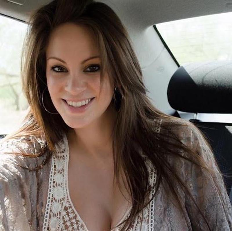 Your fav late night girl