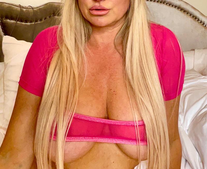 In Call , out call ~ 🐈‍⬛ is Ready 💦