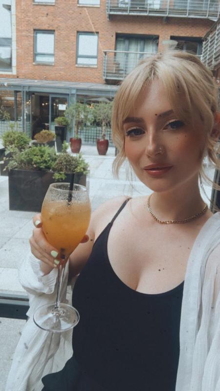 🍆🍑AVAILABLE FOR HOOK UPS AND FUN STUFFS 💦🍑