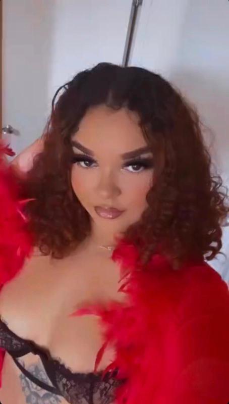 Bad Bitch👅💦but you know I’m Classy🤤💯😍