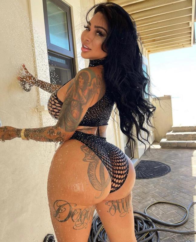 Hi 👋, I’m a sexy 🍌 escort 🥰 available for hookups 👅❤️💦