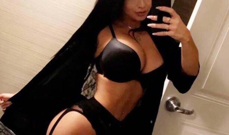 Curvy, Sweet & Bubbly Babe ready to please