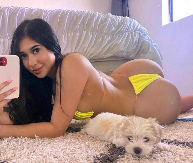 I’m down for fun & naughty stuffs HMU on📱. (409) 292-9443 Snap: florastone21