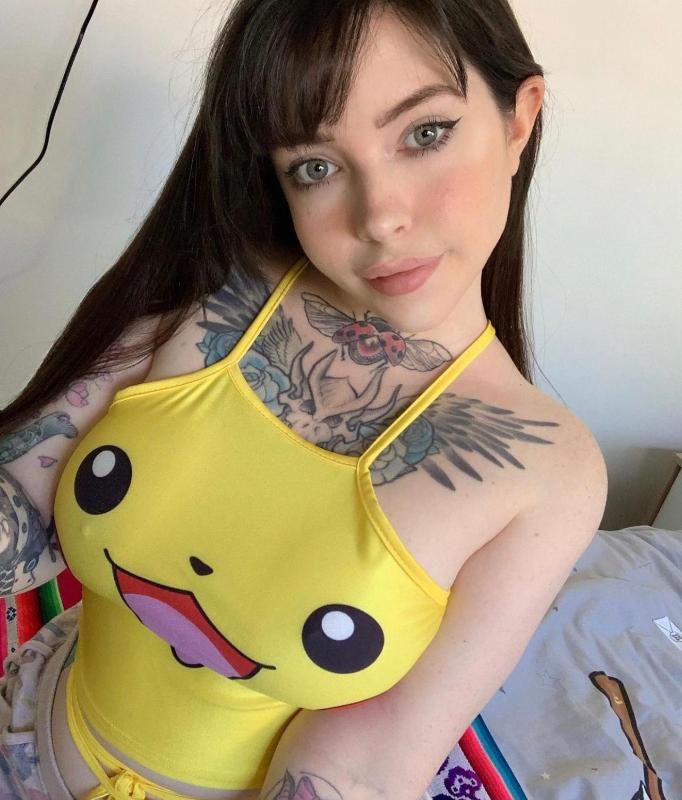 I’m available for hook up services and fun. Incall, outcall, hotels & parties