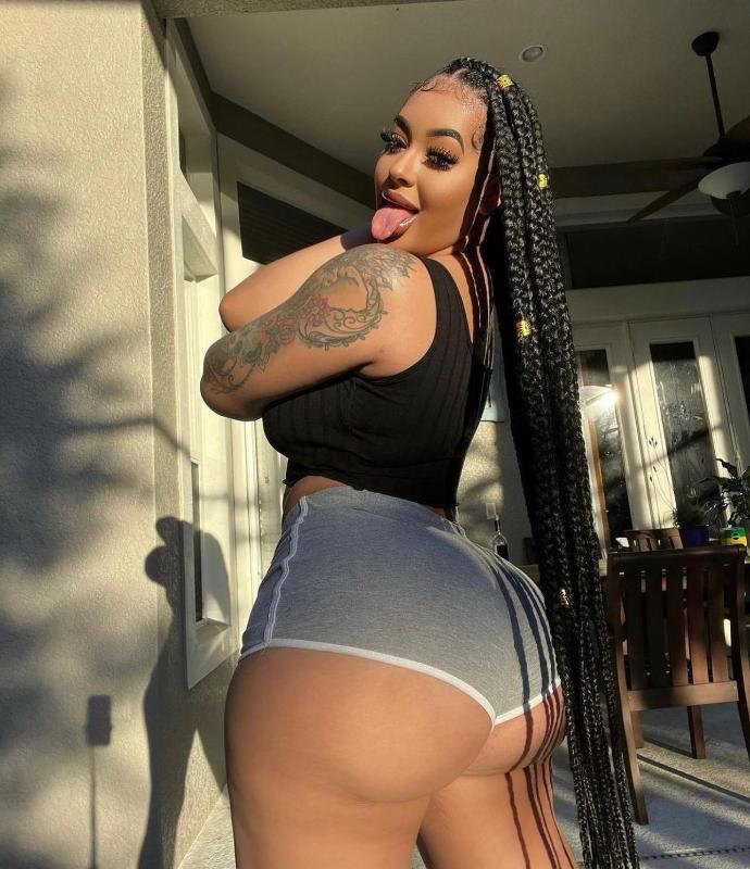 Available for meetups 😈🍆🙃