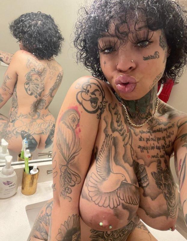 Down to Fuck 👅🍆 👻 kathypeacock408