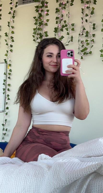 I’M AVAILABLE IN St Joseph😘