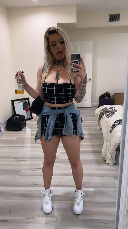 Mature Minds Men HMU 👅🍆🥰😘