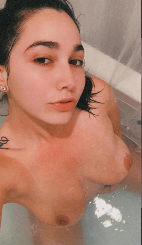 LET’S FUCK AND GET NASTY RIGHT AWAY👅💦🍑🍆😍I LOVE CUM ALL OVER ME😍