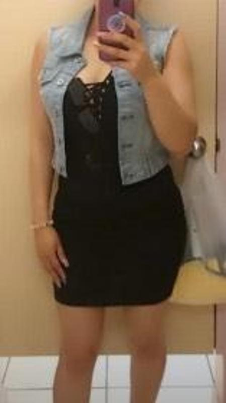 Latina visiting Thousand Oaks