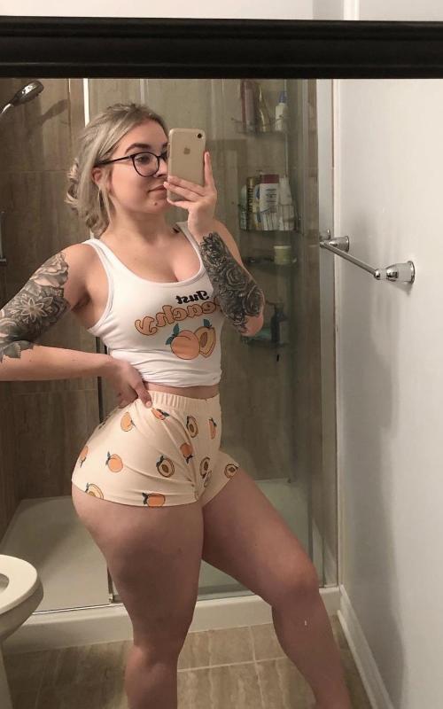 Are you horny and want a meet up text me on (848) 253-0252 or snap👻 Cortana_b