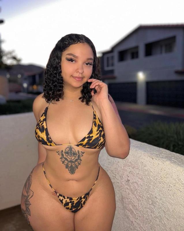 Bad Bitch 👅💦but you know I’m Classy🤤💯😍