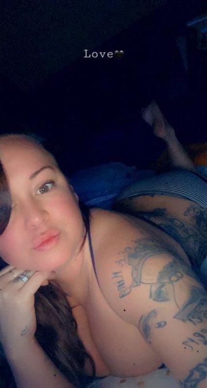 Hookup sex $ drugs seller
