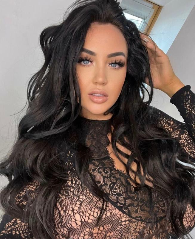 Available for,i do facetime fun and video selling at best rate,Snapchat:•Availab