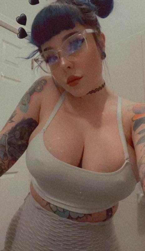 Available To Hookup Or NR massages