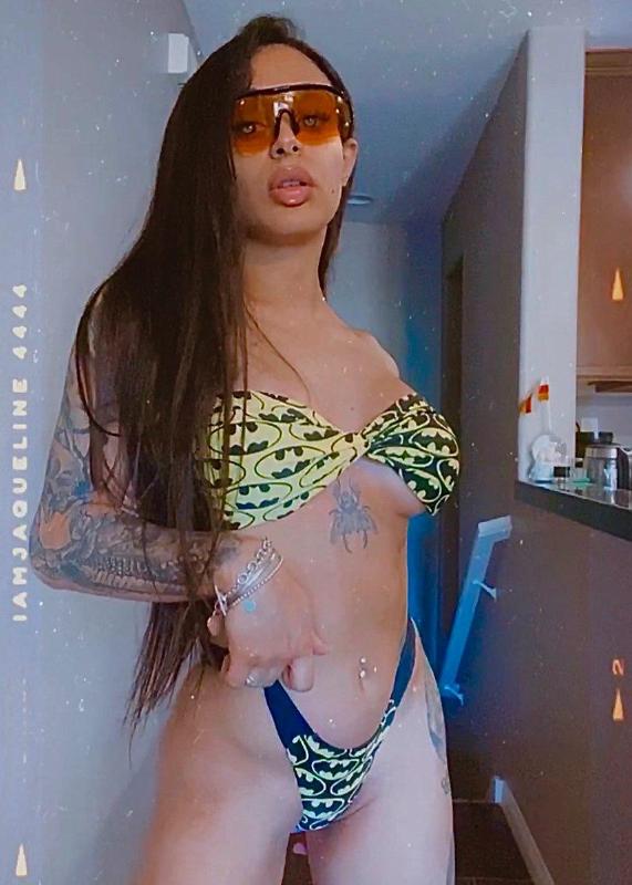 Stunning Sexy Nymphomaniac whore 🍑🍆🍌🍒