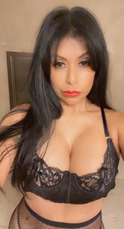 Are you stressed and need Some hot reliever? I’m a horny mature girl,