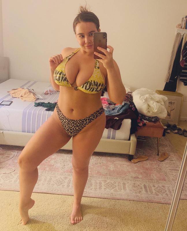 Discreet WET and HORNY Lady…here to satisfy you